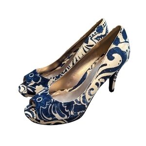 Impo Blue and white heels size 7.5